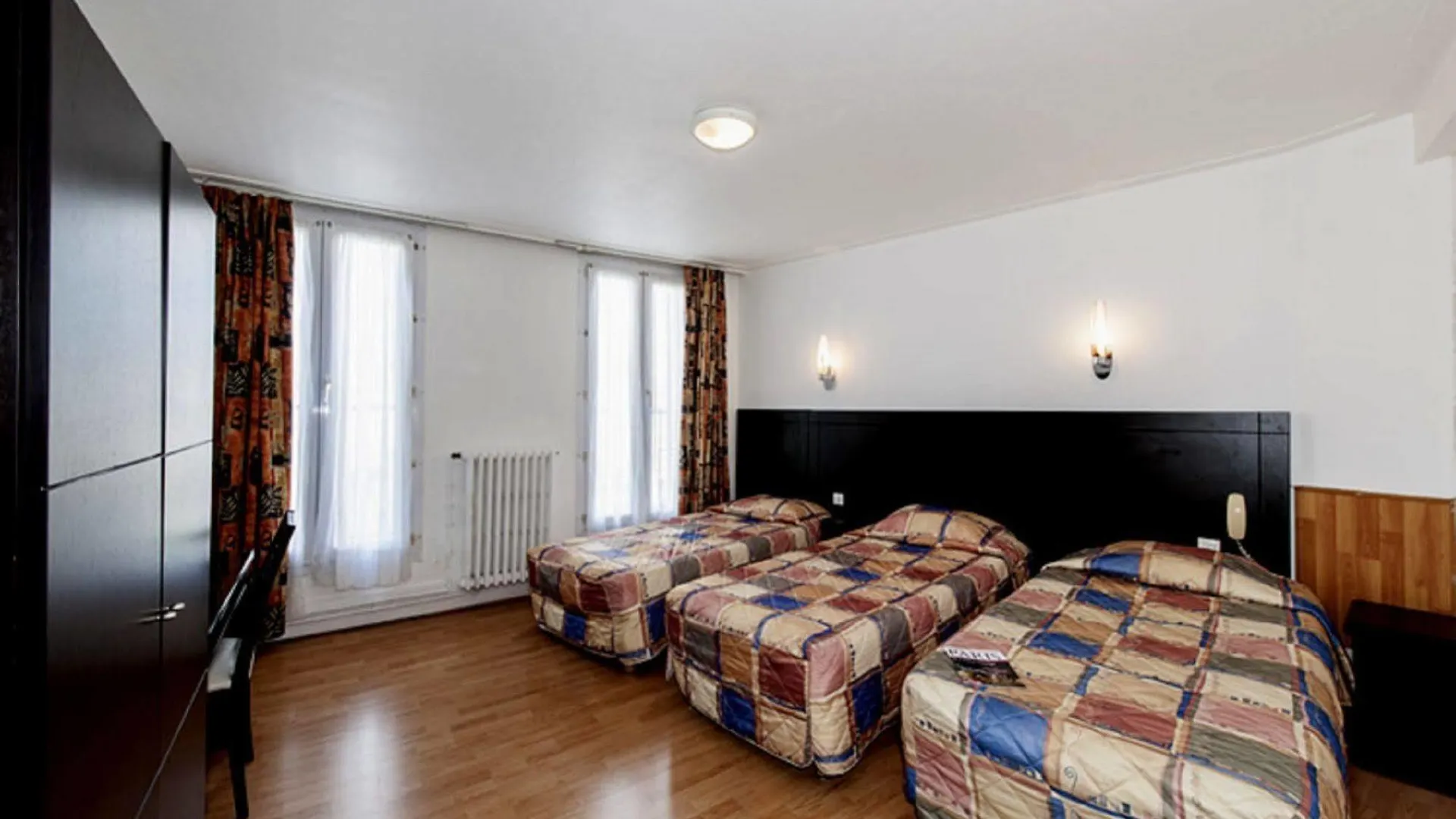 Hotel Amiot París 2*,