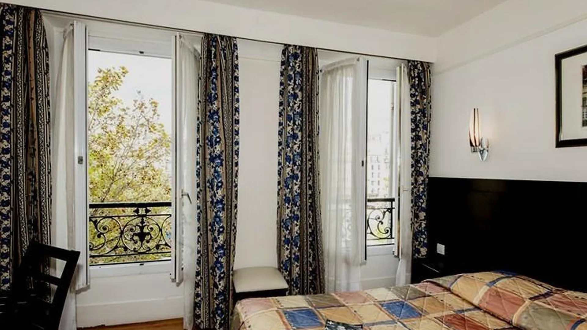 Amiot Hotel Paris