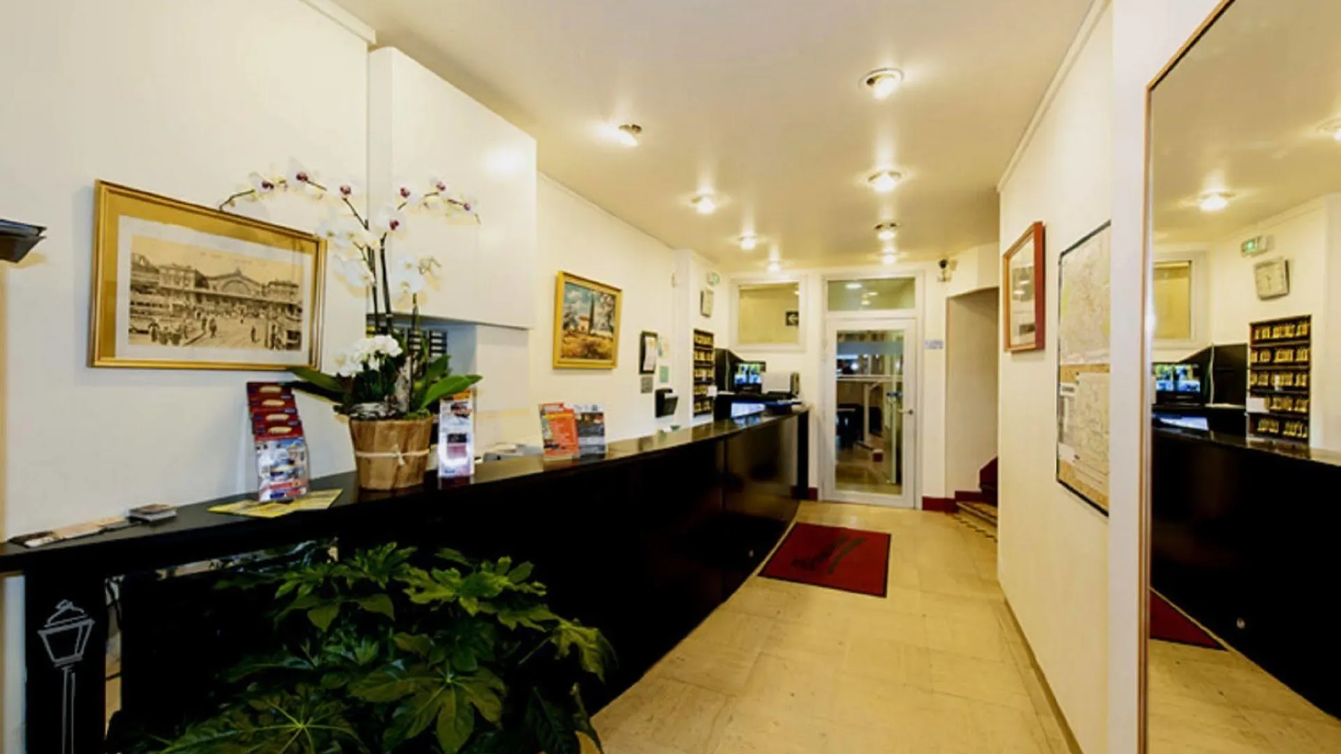 Amiot Hotel Paris